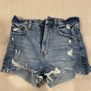 Abecrombie & fitch mom shorts